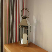 Lade das Bild in den Galerie-Viewer, JVL Einzelne Hampton-Kerzenlaternen aus Edelstahl für den Innen- und Außenbereich